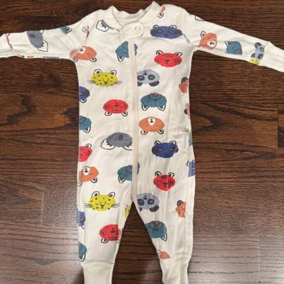 Hanna Andersson pajamas- size 60 (3-6m) - Picture 1 of 3